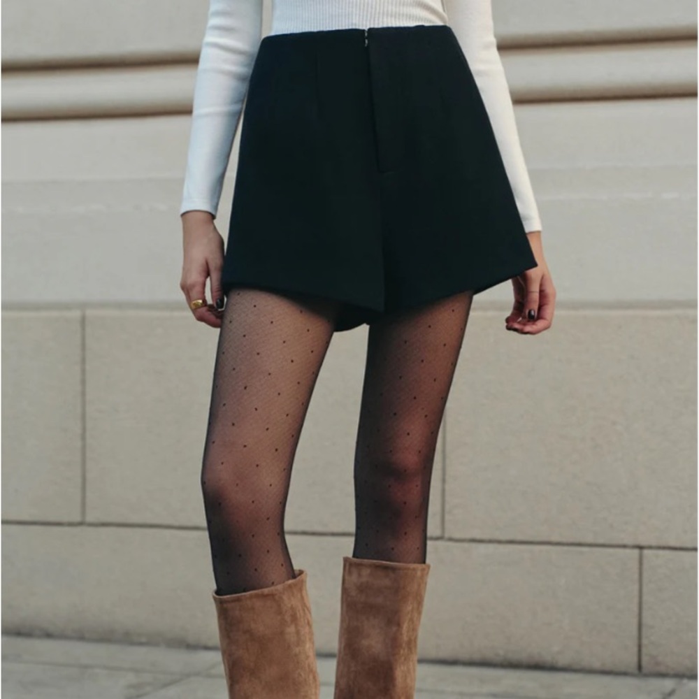 Versatile Plain Tweed Shorts size Medium